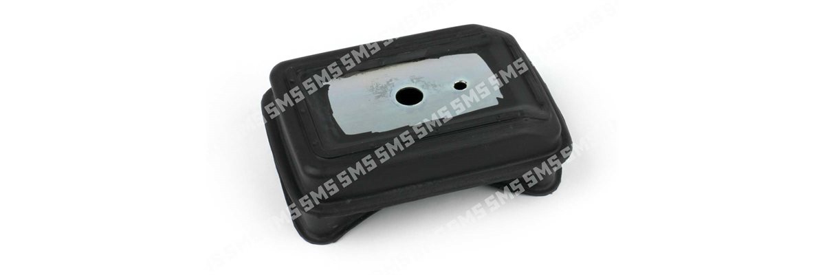 BOOT ENGINE MOUNT R / H Landrover