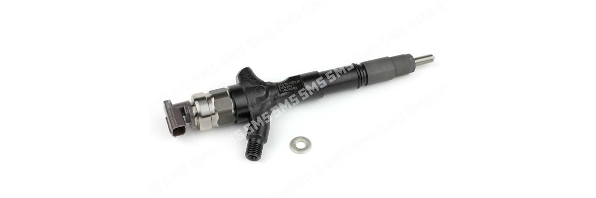 INJECTOR Assembly 8 / 2004->8 / 2006 Landcruiser / Prado / Delta