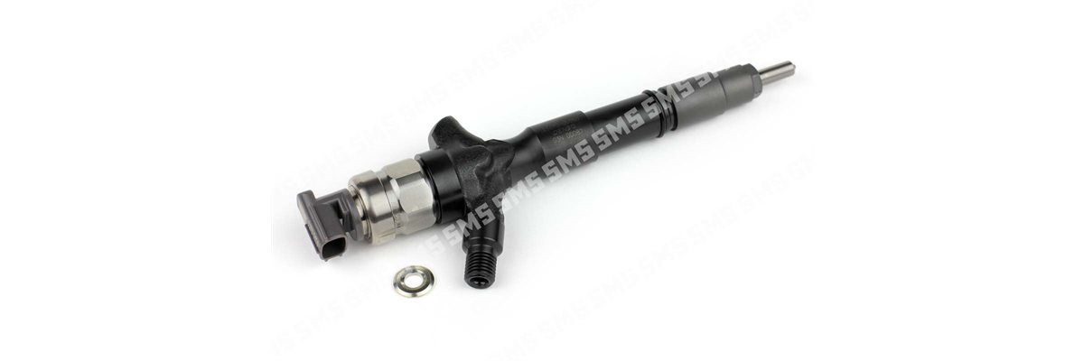 INJECTOR Assembly 8 / 2004->8 / 2006 Hilux
