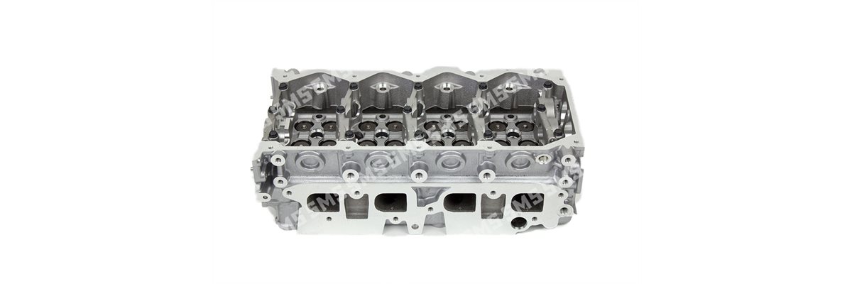 CYLINDER HEAD Complete (less camshafts) AMC