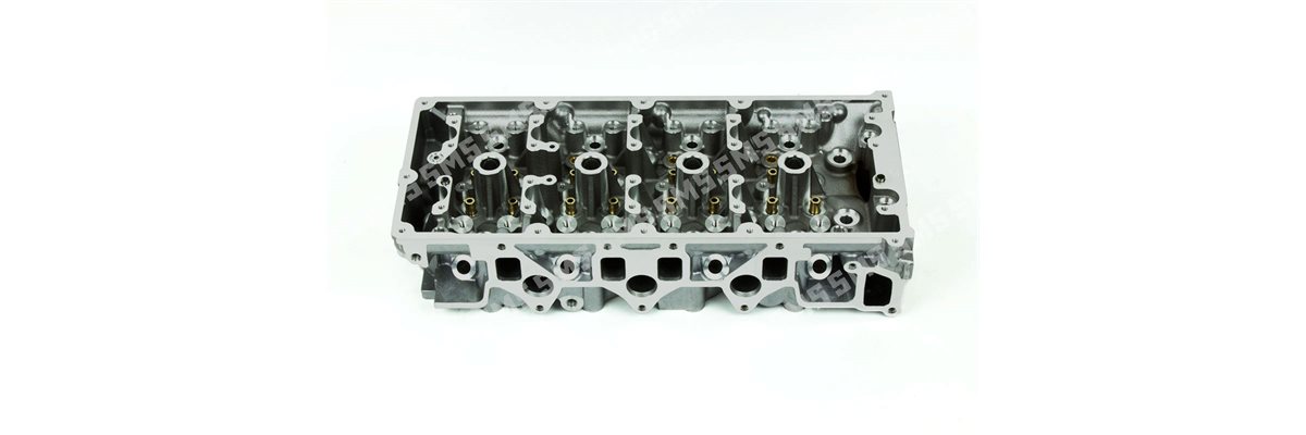 CYLINDER HEAD Bare AMC (no cam cradle)